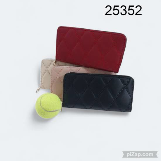 Imagen de BILLETERA 19CM BORDADA ROSA/BORDO/HUESO/NEGRA 10.25